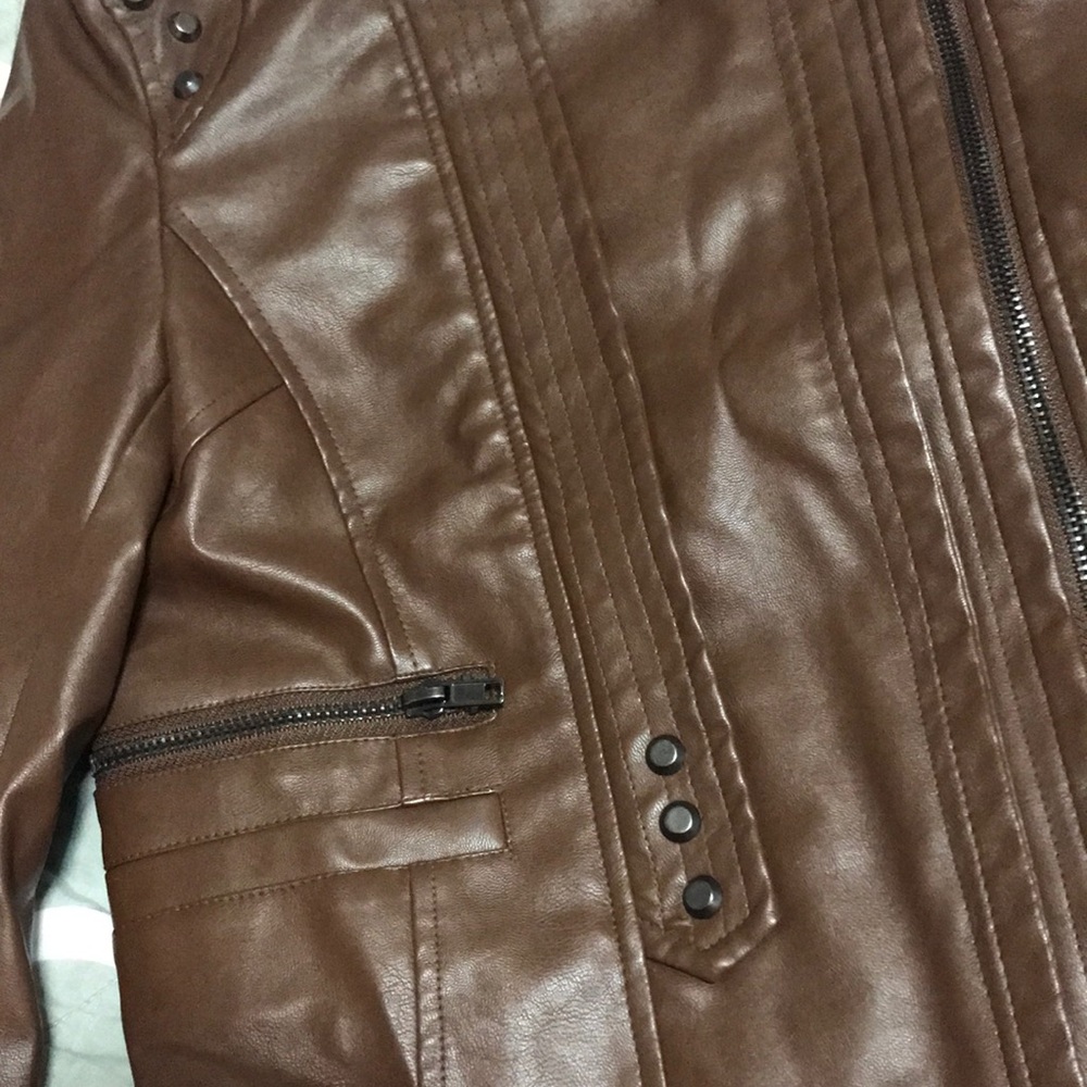 LEATHER JACKET🤩 - Picture 3 of 7